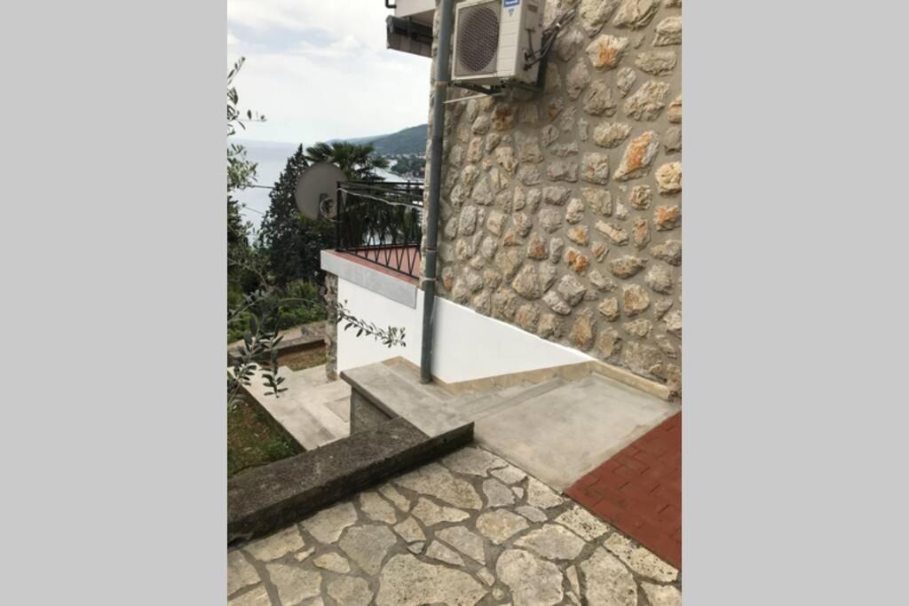 Breathtaking Sea View App For 2+1, Bbq ...... Daire Opatija Dış mekan fotoğraf